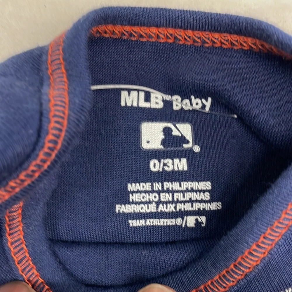 Detroit tigers baseball new onesie baby boy sz 0-3 mos - Picture 3 of 4